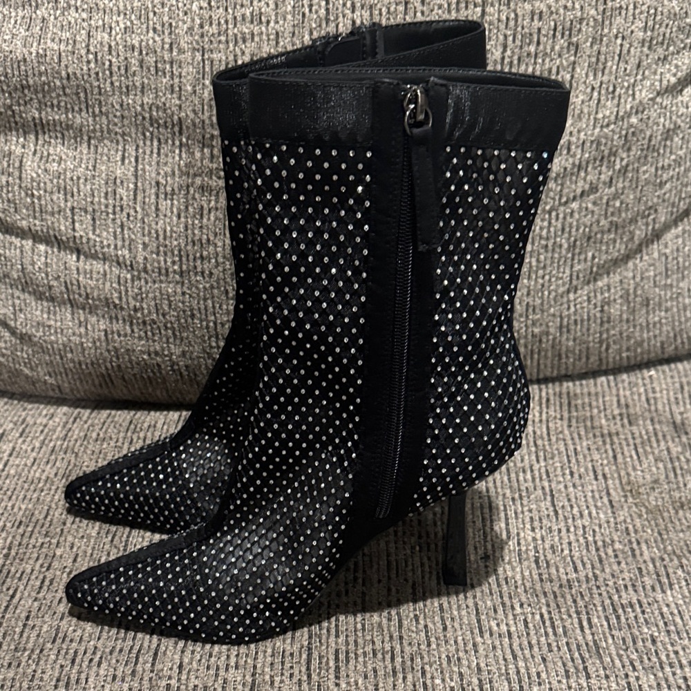 Chic Black Studded Heeled Boots - Picture 3 of 8